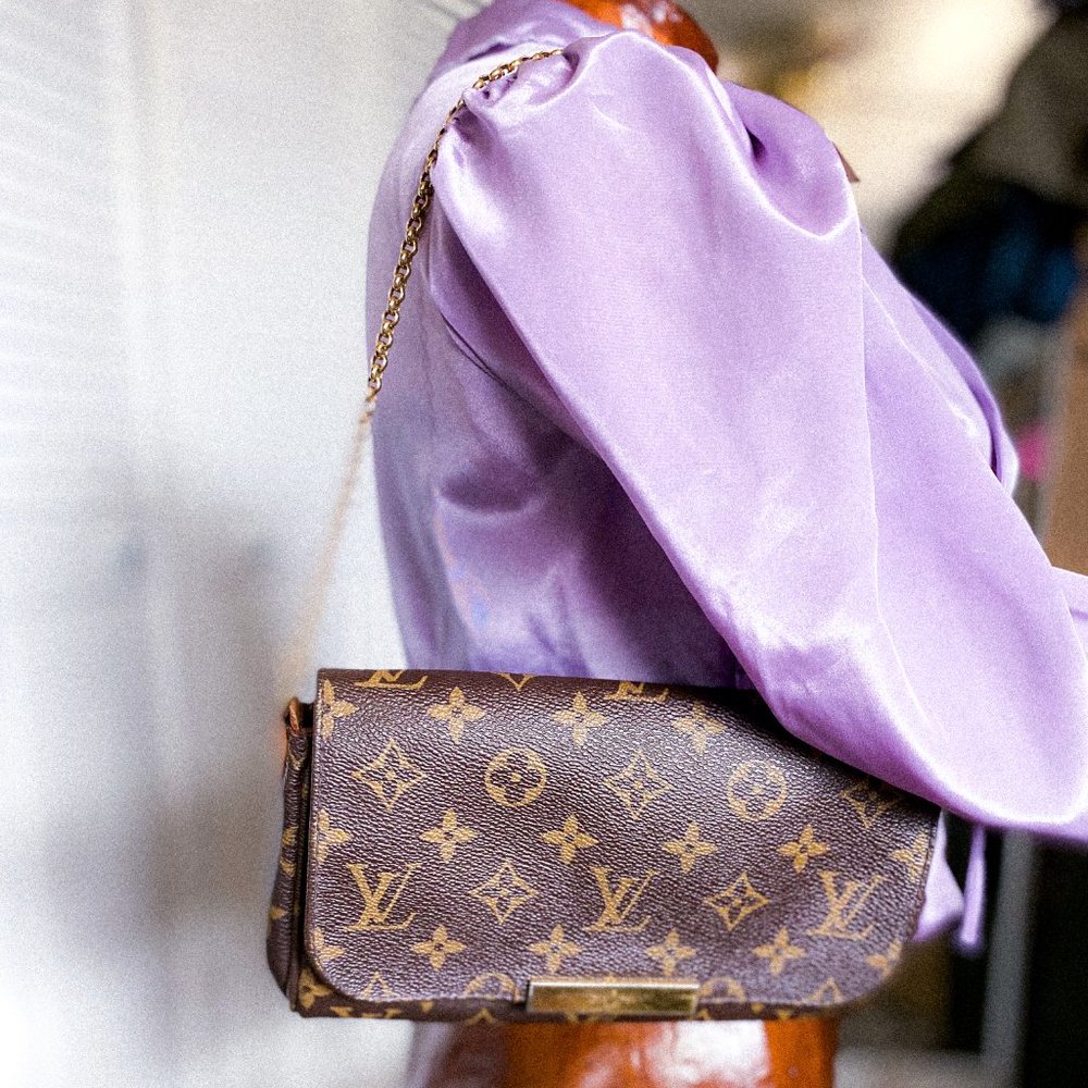 Y2K 90s Louis Vuitton Monogram Favorite PM Mini Clutch Shoulder Bag COA Dust Bag - Picture 4 of 13